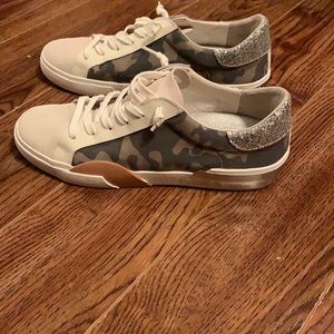 Dolce Vita Zina sneakers